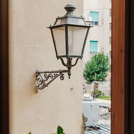 Ballarhome 105-elegant In Historic Center, Ballaro, Self Check-in 팔레르모